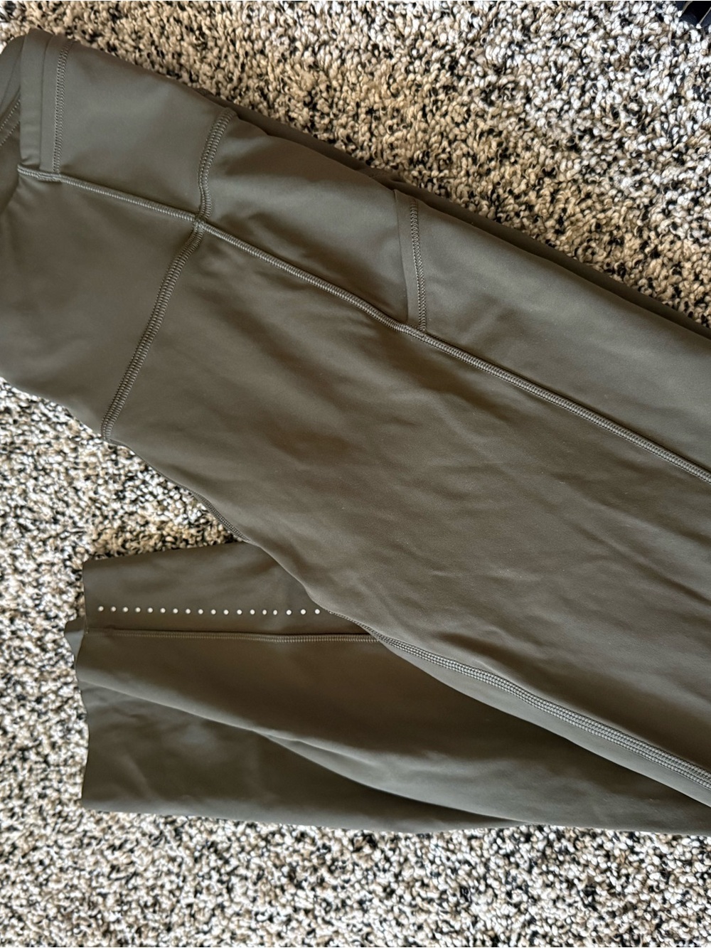 lululemon athletica women’s Olive Jogger Pants with side pockets.